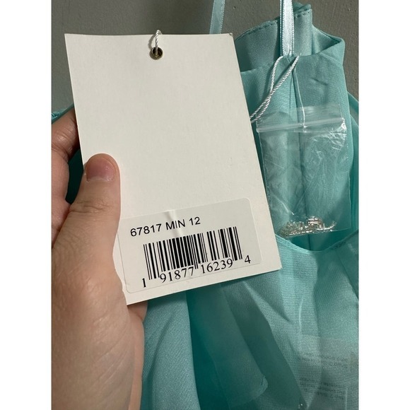 Mac Duggal FLOWY‎ OFF-THE-SHOULDER GOWN Mint - Picture 6 of 14